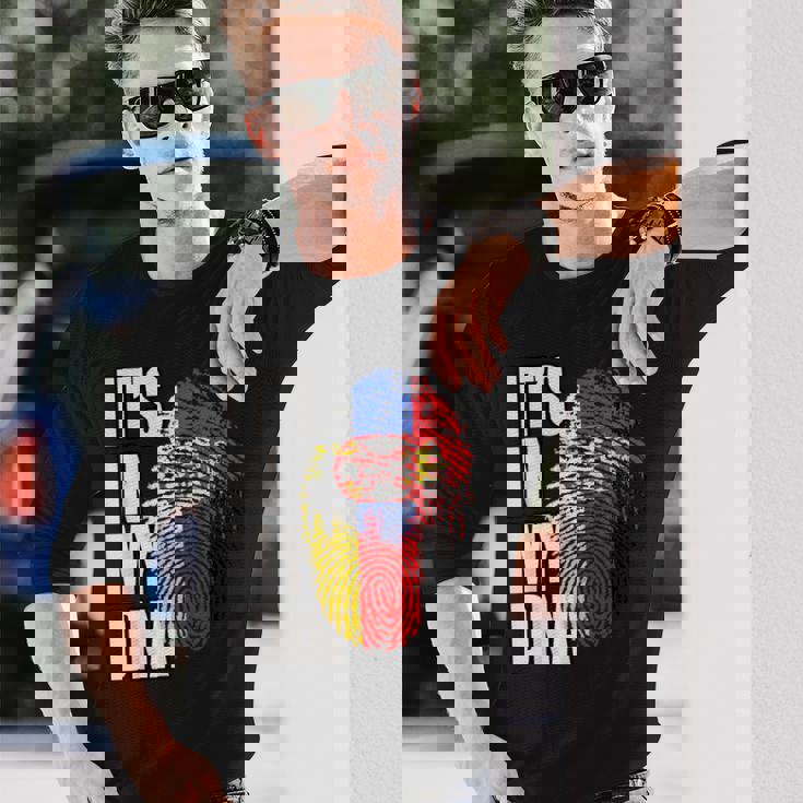 ドイツとセルビアのdna遺産フラグ 長袖Tシャツ 彼への贈り物