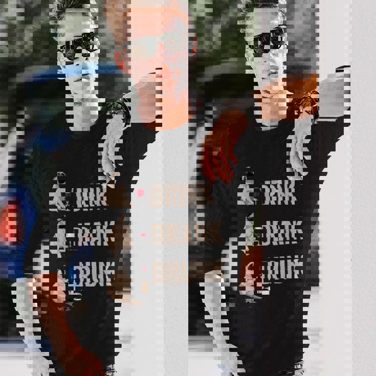 ドリンク 飲酒 パグ 飲酒 ワイン ミーム 面白い 長袖Tシャツ 彼への贈り物