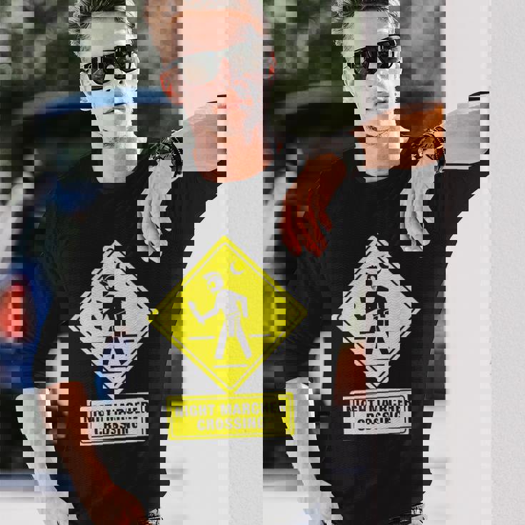 ナイトマーチャークロッシングハワイゴースト面白い 長袖Tシャツ 彼への贈り物