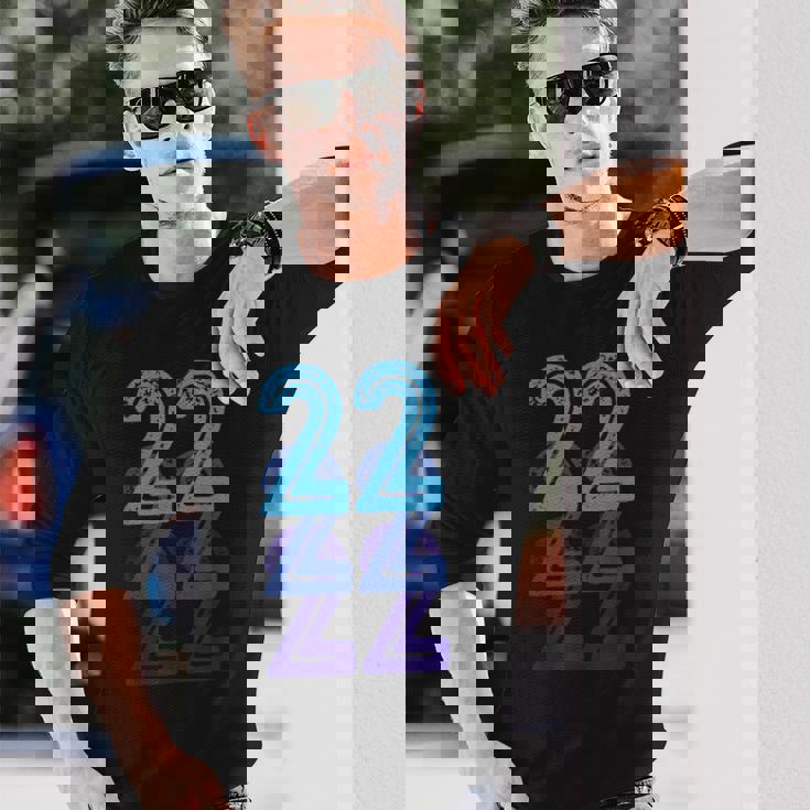 ナンバー22 ブルー ベスト クラシック カレッジスタイル 誕生日 面白い 長袖Tシャツ 彼への贈り物