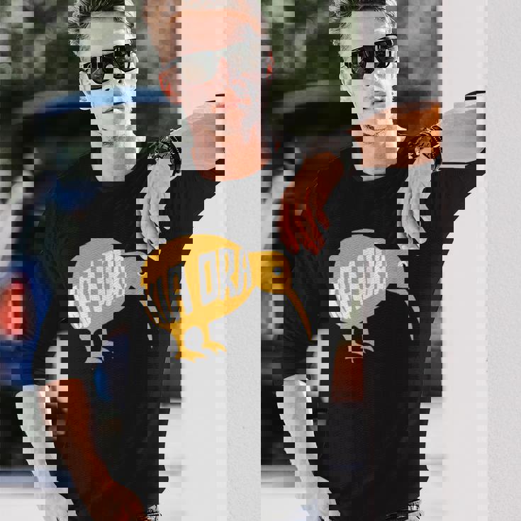 ニュージーランド お土産 キウイ鳥 キア・オラ Be Well ギフト 長袖Tシャツ 彼への贈り物