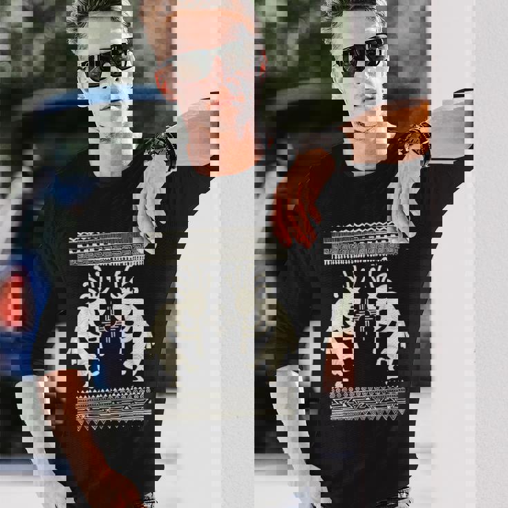 ネイティブアメリカン カルチャー ココペリ ミュージシャンボーダー 2 楽しい 長袖Tシャツ 彼への贈り物
