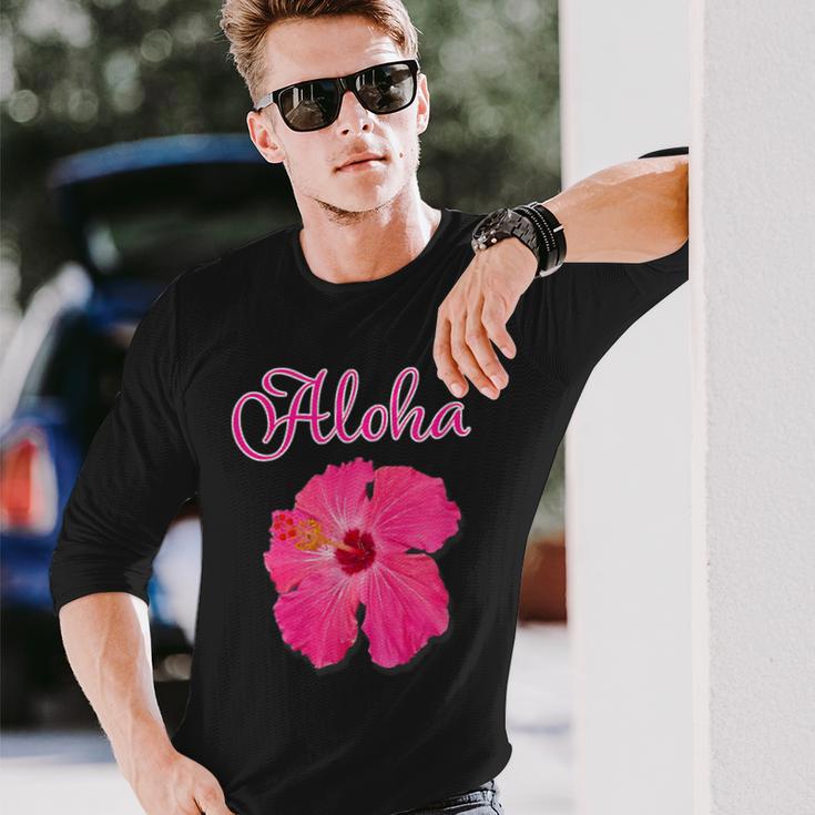 ハイビスカス Aloha アロハ《赤》（ハワイ・南国・フラダンス）夏【ビューティフル フラワー】キュート デザイン 長袖Tシャツ 彼への贈り物
