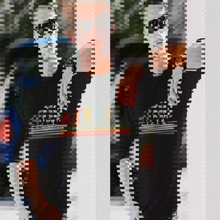 バスケットボール選手のためのレトロなバスケットボールエボリューションダンキング。 長袖Tシャツ 彼への贈り物