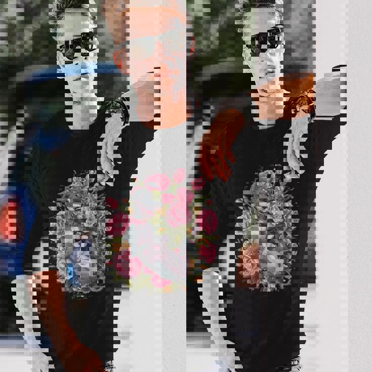 バラとチューリップを持つイタリアン・グレーハウンド犬 長袖Tシャツ 彼への贈り物