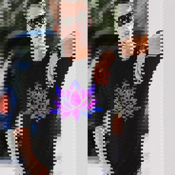 ピンクと紫の蓮の花 長袖Tシャツ 彼への贈り物