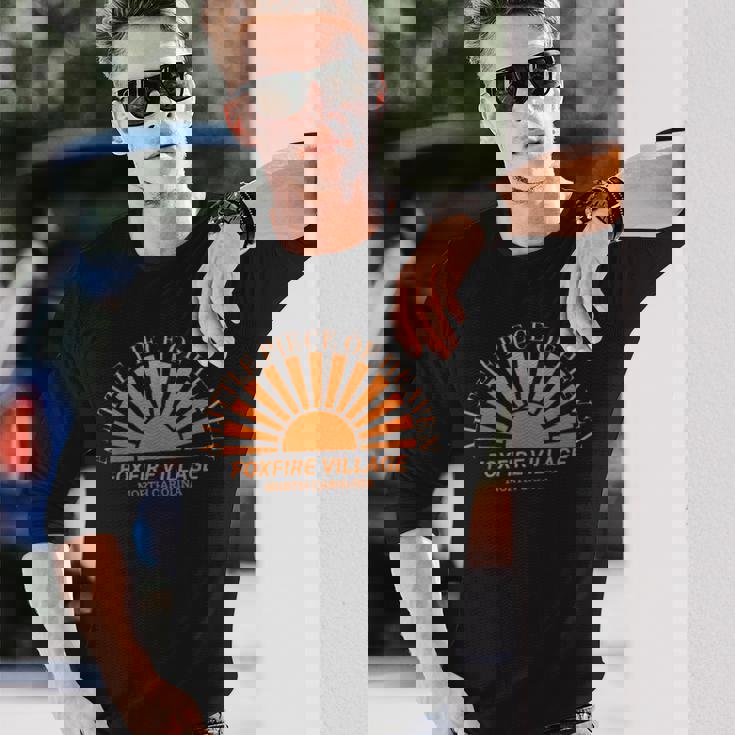 フォックスファイアービレッジノースカロライナアリトルピースオブヘブン 長袖Tシャツ 彼への贈り物