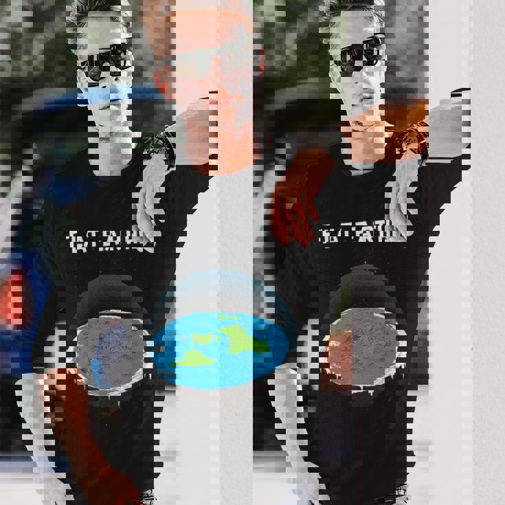 フラットアースマップ 陰謀 長袖Tシャツ 彼への贈り物