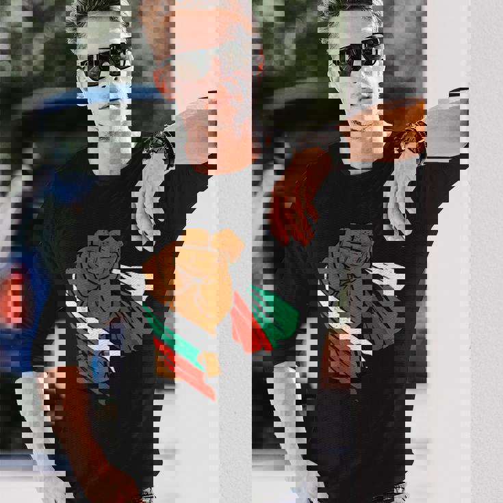 ブルガリア 国旗 パワーハンドフィスト ブルガリアルーツ ブルガリアプライド 長袖Tシャツ 彼への贈り物