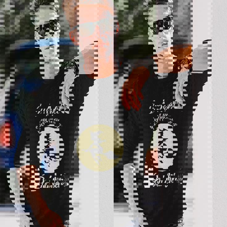 プリンセスがいっぱいの世界では魔女の月ハロウィンの贈り物になる 長袖Tシャツ 彼への贈り物