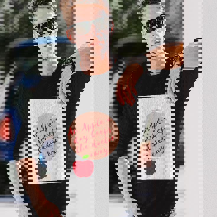 ヘルシーシャツアップル 最新 医者を遠ざける 長袖Tシャツ 彼への贈り物