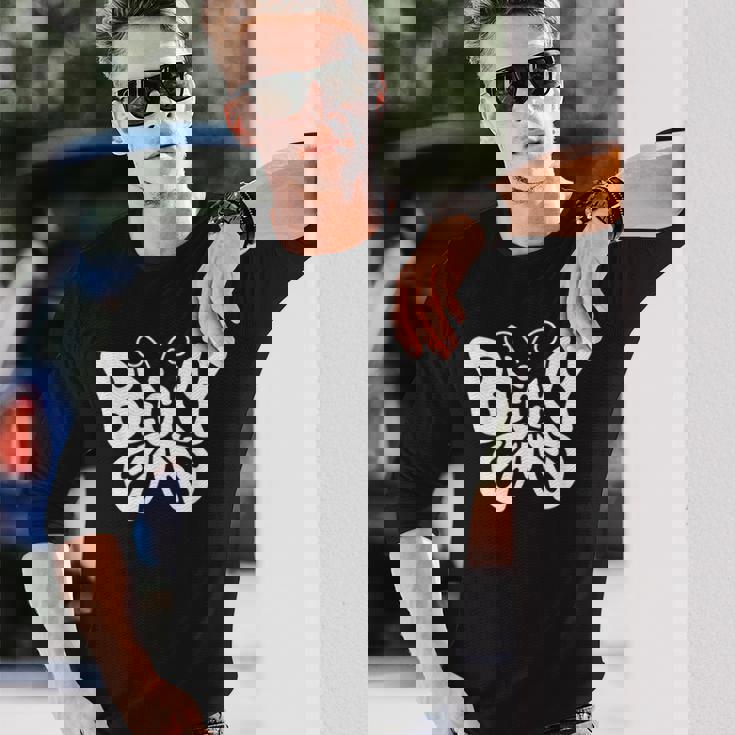 ベッキーバタフライ パーソナライズされたかわいい名前ワードアート 長袖Tシャツ 彼への贈り物