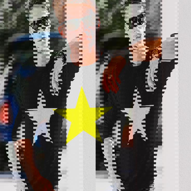 ベトナム国旗 星 ベトナム国旗 国旗 国旗 ハノイ サイゴン 長袖Tシャツ 彼への贈り物