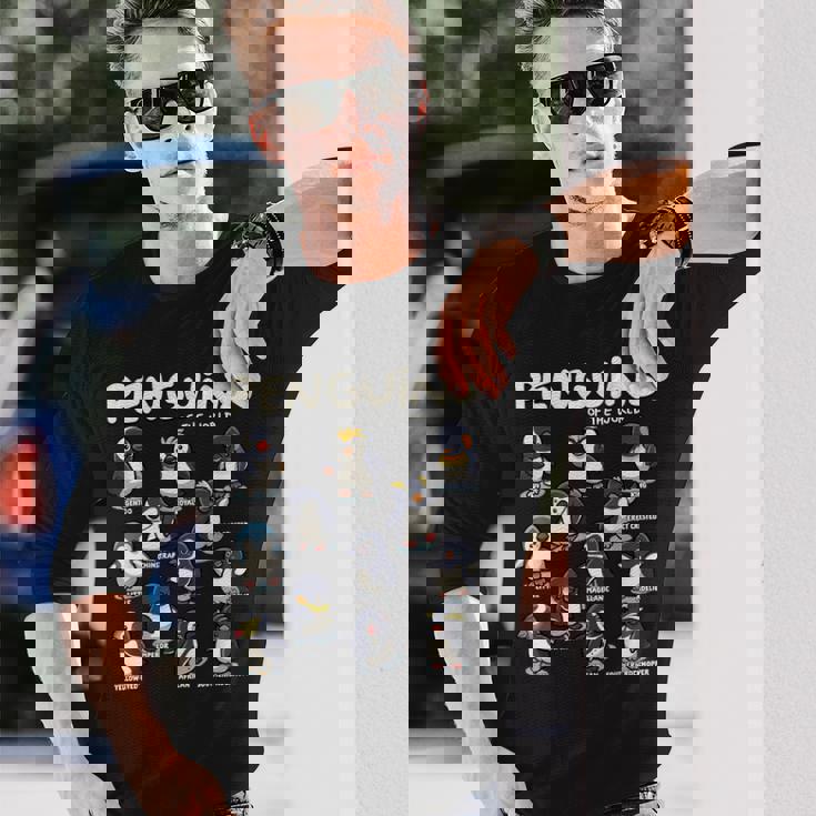 ペンギン ペンギン 世界の動物たち ペンギン愛好家 長袖Tシャツ 彼への贈り物