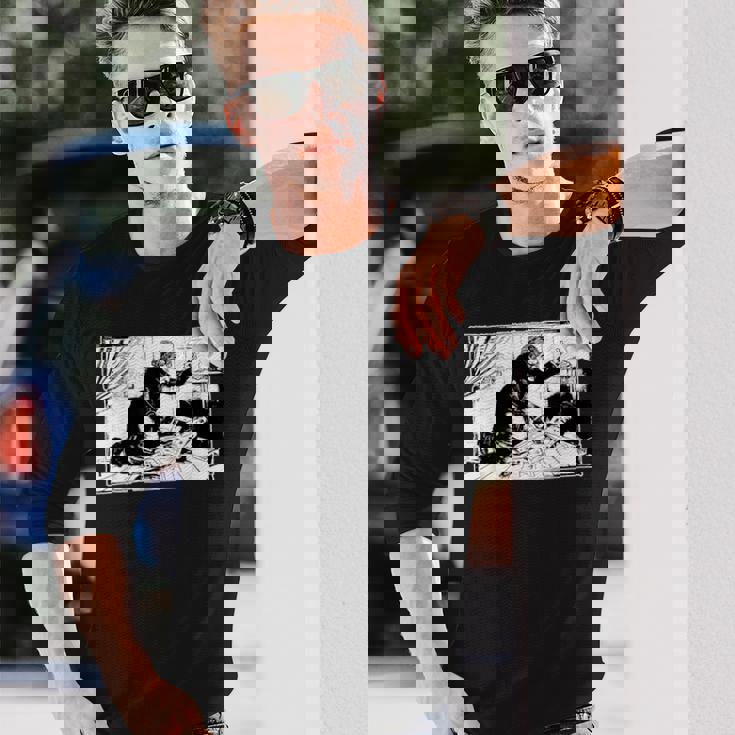 ホセ・グアダルーペ・ポサダ作 ラ・ベハラノの犯罪 1913 長袖Tシャツ 彼への贈り物