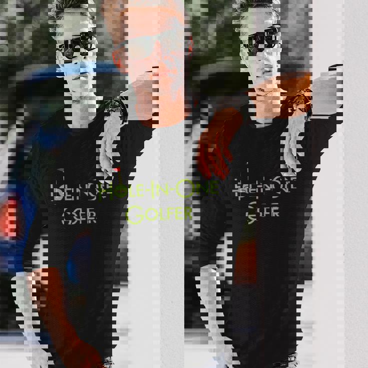 ホールインワンゴルファー グラフィックデザイン ホールインワンゴルフ記念品 Hole In One Golfer 長袖Tシャツ 彼への贈り物