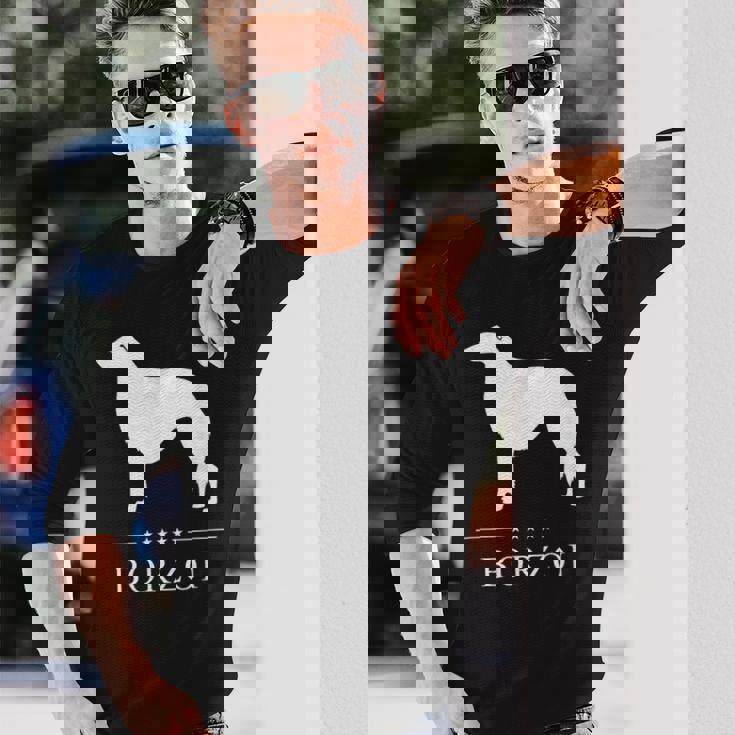 ボルゾイ犬の白いシルエット 長袖Tシャツ 彼への贈り物