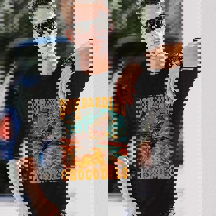 ボンバディロクロコダイルミームクロコダイルファイア-イタリアンブレインロット 長袖Tシャツ 彼への贈り物