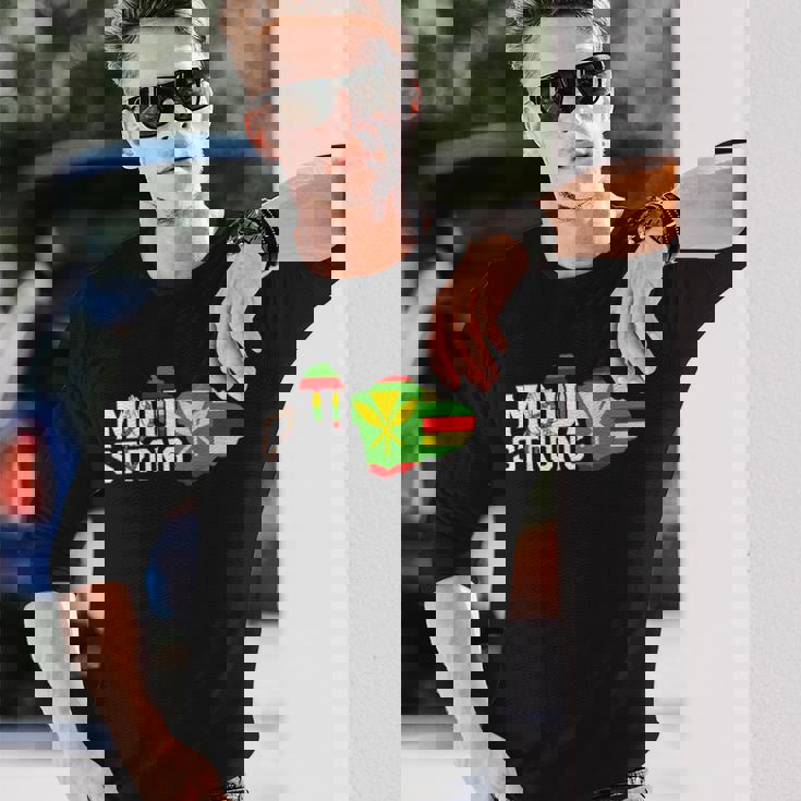 マウイ・ハワイ・ストロングのために祈って 長袖Tシャツ 彼への贈り物