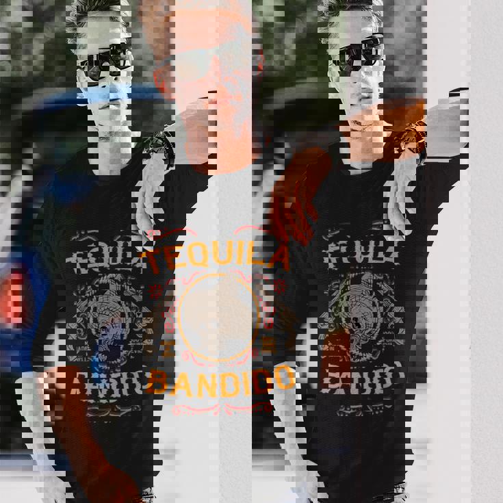 メキシカンスカル テキーラ バンディト クール スケルトン チャロ ギフトアイデア 長袖Tシャツ 彼への贈り物