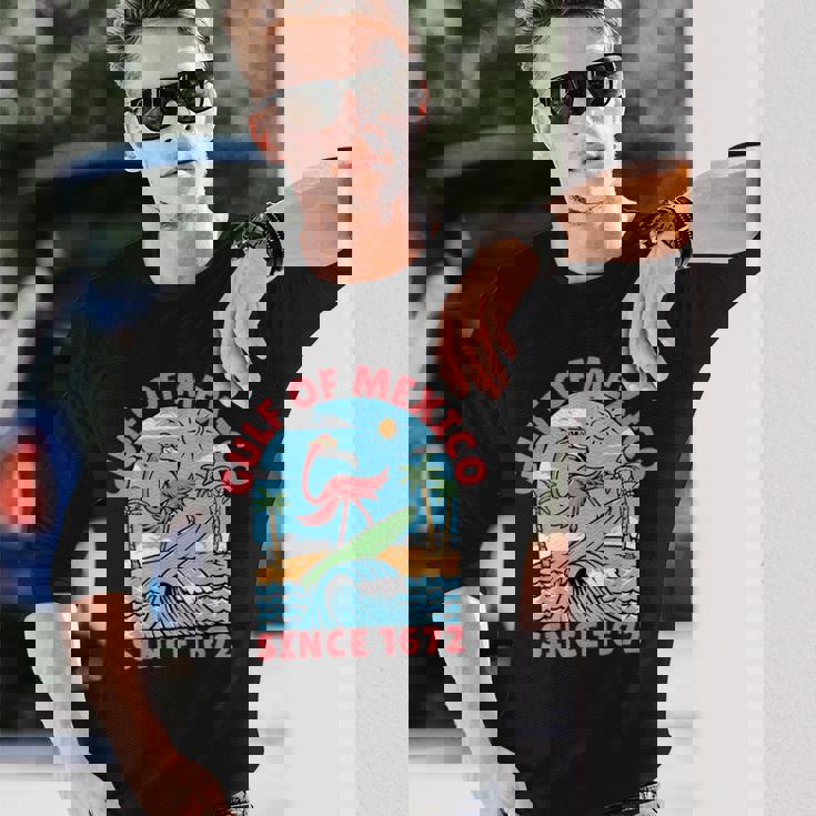 メキシコ湾 フラミンゴ メキシコ湾 1672年以来 長袖Tシャツ 彼への贈り物