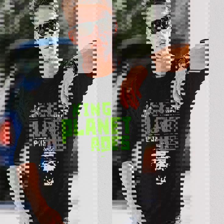 ライオンではなく猿が惑星の動物王国を握る 長袖Tシャツ 彼への贈り物