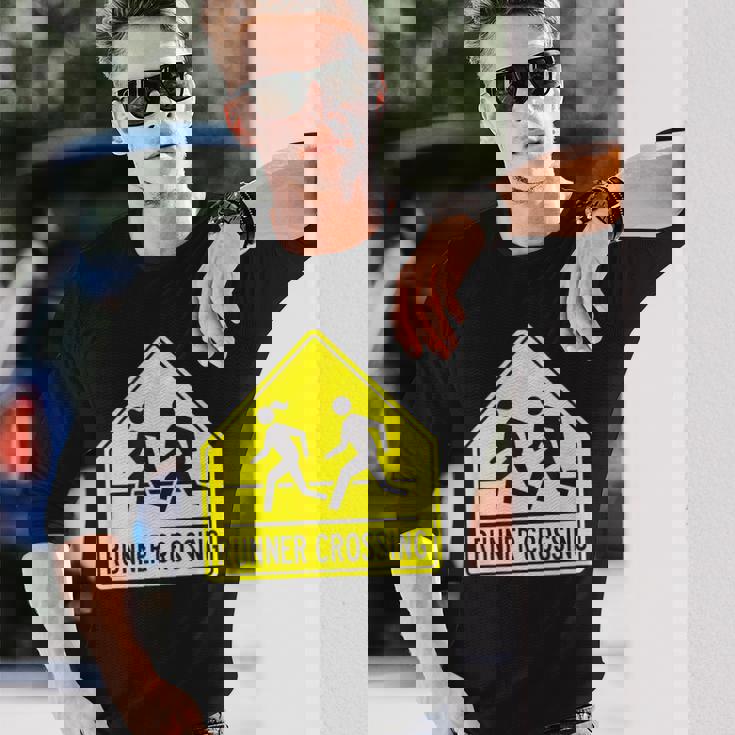 ランナー クロッシング サイン モチベーションを高める 面白い ランニング 長袖Tシャツ 彼への贈り物