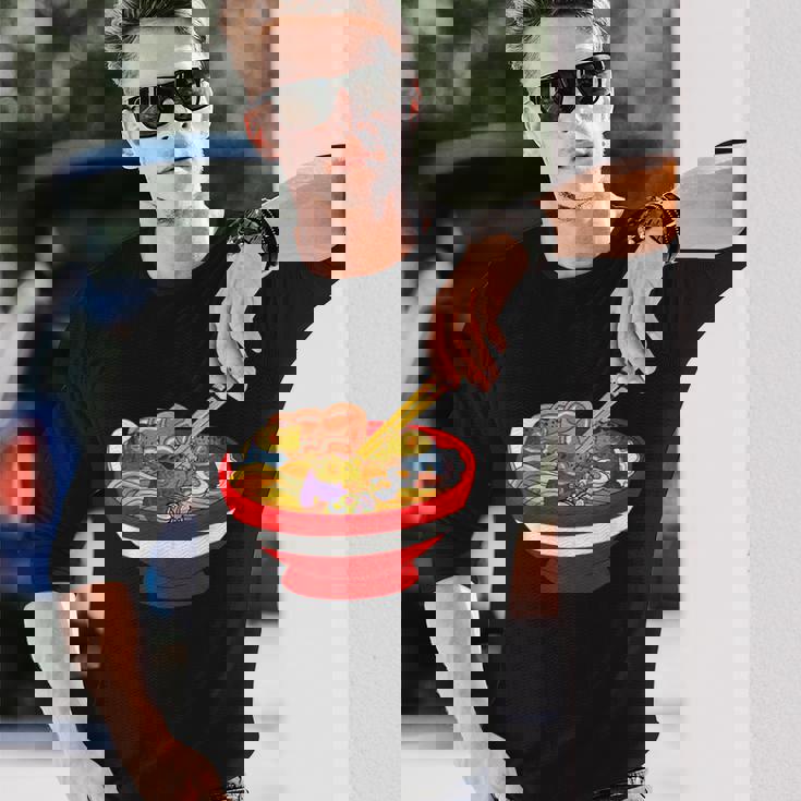 ラーメンを食べる三匹のかわいいカエルのお揃い アニメ恋人 食通 長袖Tシャツ 彼への贈り物