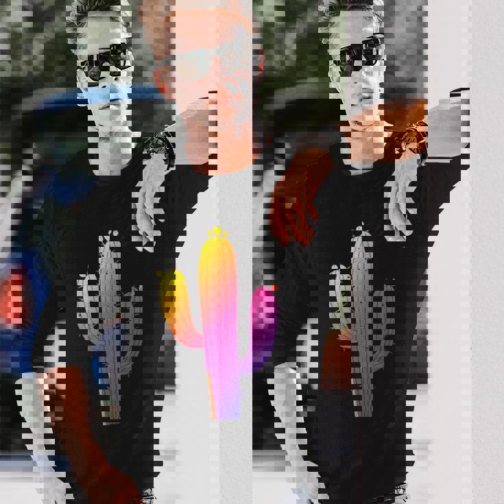 レインボーサボテン 砂漠の夕日と太陽の雰囲気 長袖Tシャツ 彼への贈り物