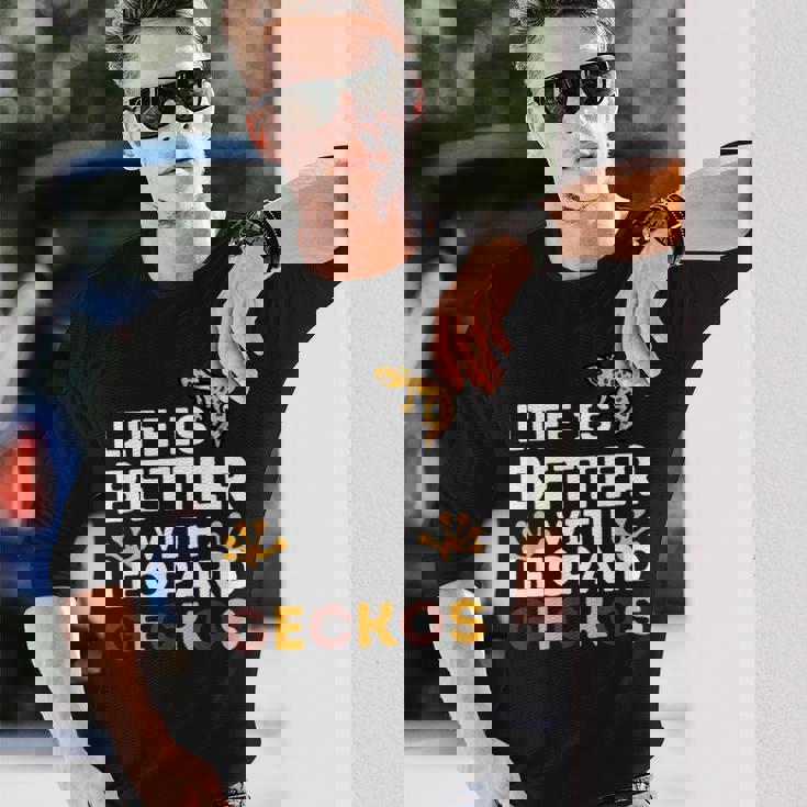 レオパード・ゲッコー愛好家 レオパード・ゲッコーと一緒なら人生はもっと楽しくなる 長袖Tシャツ 彼への贈り物