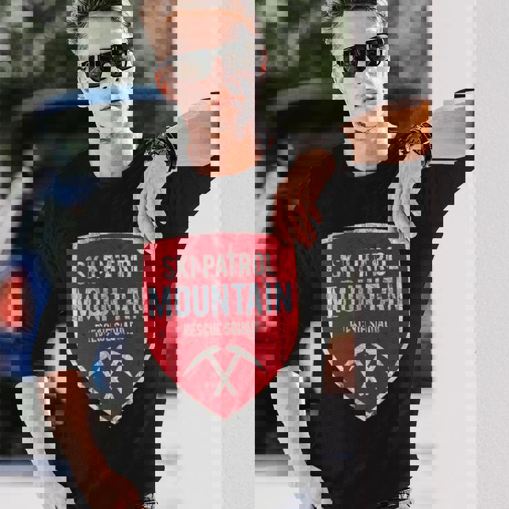 レスキュー隊スキーパトロールレトロスノーボードウィンターリゾート 長袖Tシャツ 彼への贈り物