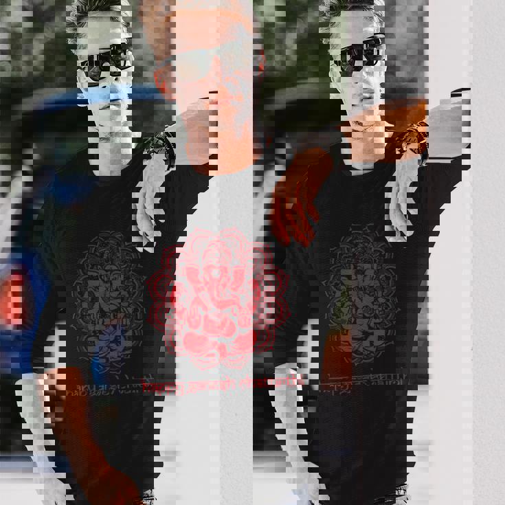 レッドガネーシャハッピーガネーシャ Chartuthi 長袖Tシャツ 彼への贈り物