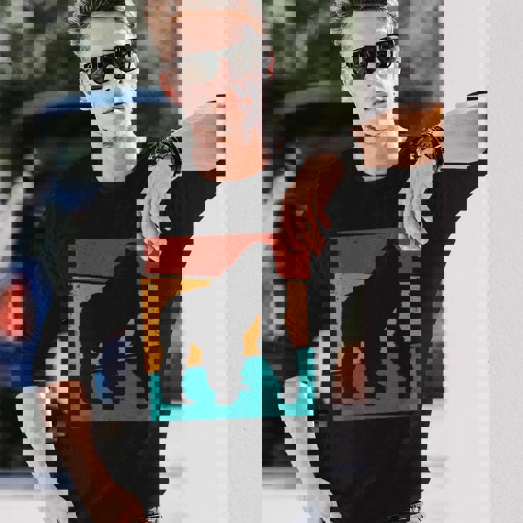 レトロ ゴリラ I エステティック ゴリラ I モンキー I ゴリラ 長袖Tシャツ 彼への贈り物