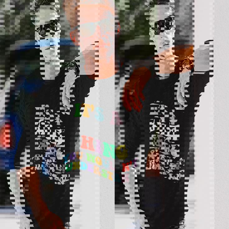 レトロでグルーヴィーなのはカイリーが理解できないもの 長袖Tシャツ 彼への贈り物