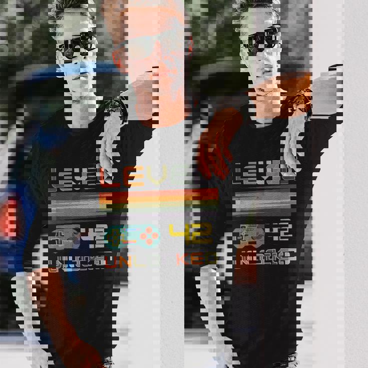 レベル42 アンロック ゲーマー 42歳の誕生日 長袖Tシャツ 彼への贈り物