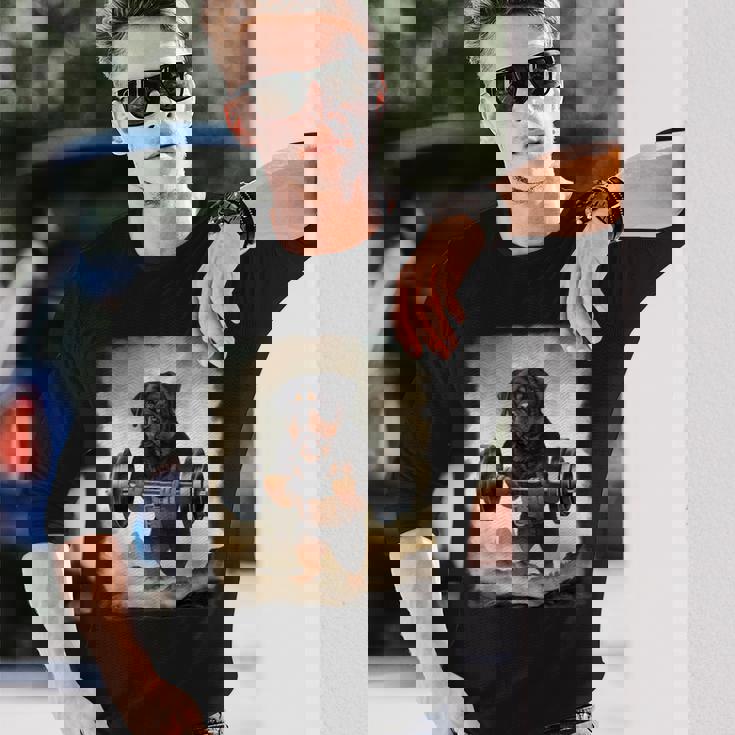 ロットワイラー 犬の筋トレ ウェイトリフティング 長袖Tシャツ 彼への贈り物