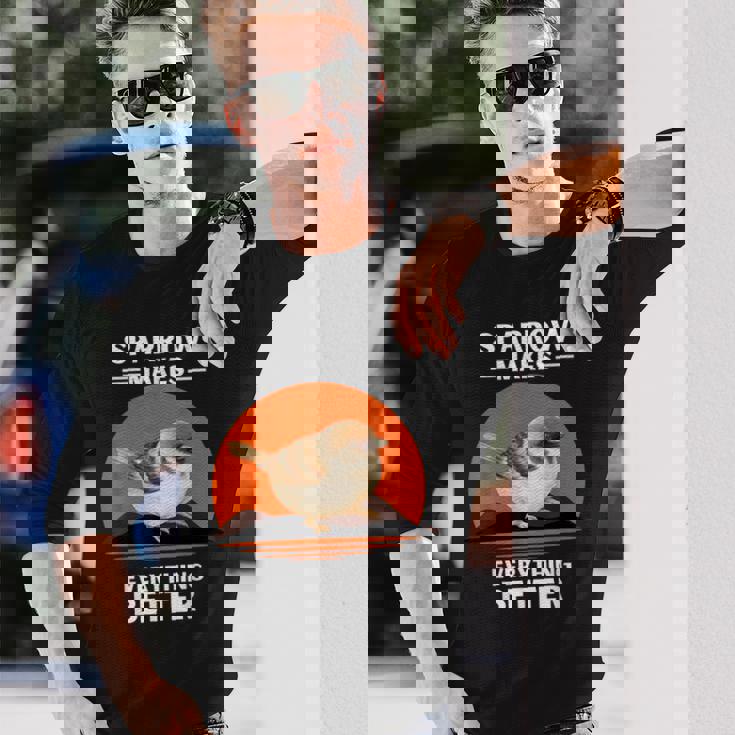 ヴィンテージ スズメの鳥 Make Everything Better スズメの鳥 長袖Tシャツ 彼への贈り物