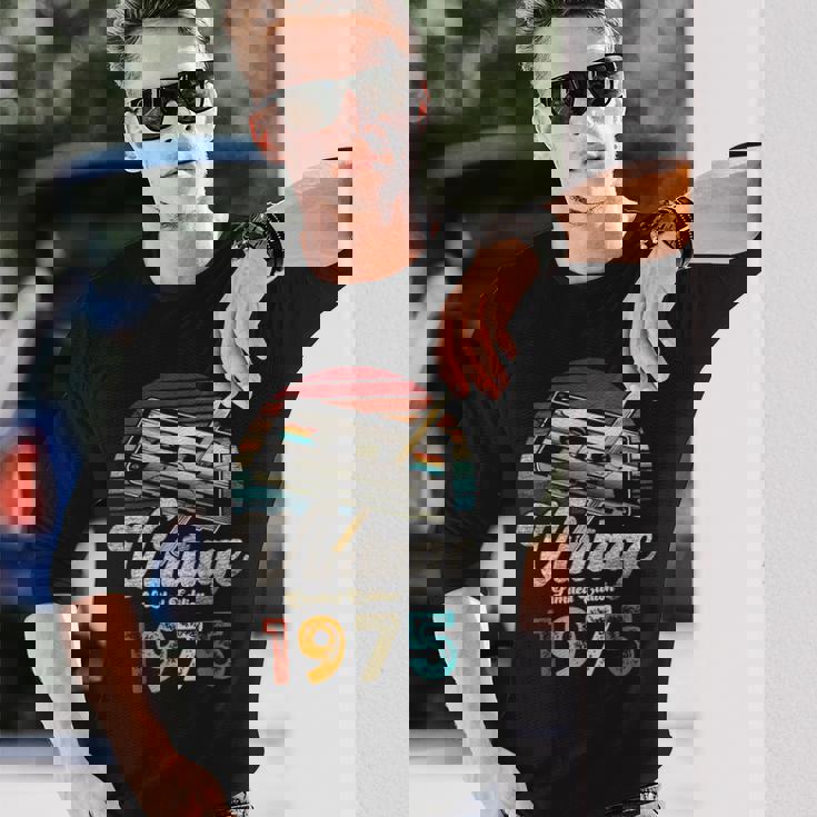 ヴィンテージ1975バースデー50年カセットペンシル 長袖Tシャツ 彼への贈り物