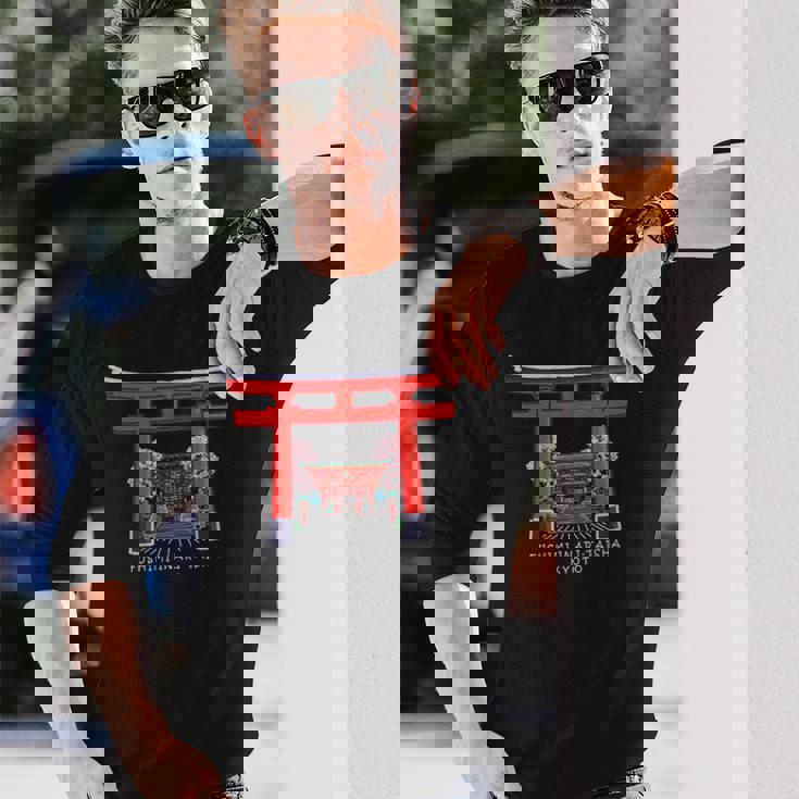 京都、日本、鳥居伏見稲荷大社、手描きデッサン 長袖Tシャツ 彼への贈り物