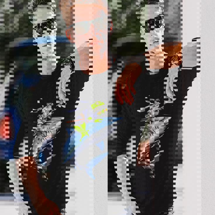 侍ニンジャカエルがサメに乗る日本の戦士面白い 長袖Tシャツ 彼への贈り物