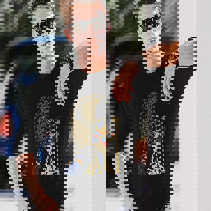 古代の典型的な猫の女神バステット エジプト 三日月 月 月 長袖Tシャツ 彼への贈り物