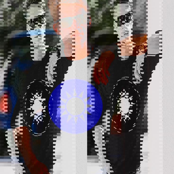 台湾空軍 ラウンドデル 旗 台湾武装部隊 長袖Tシャツ 彼への贈り物