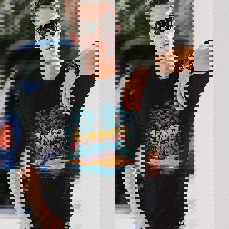 夏 バイブ トロピカル ビーチ ヤシの木 オーシャン サンシャイン 長袖Tシャツ 彼への贈り物