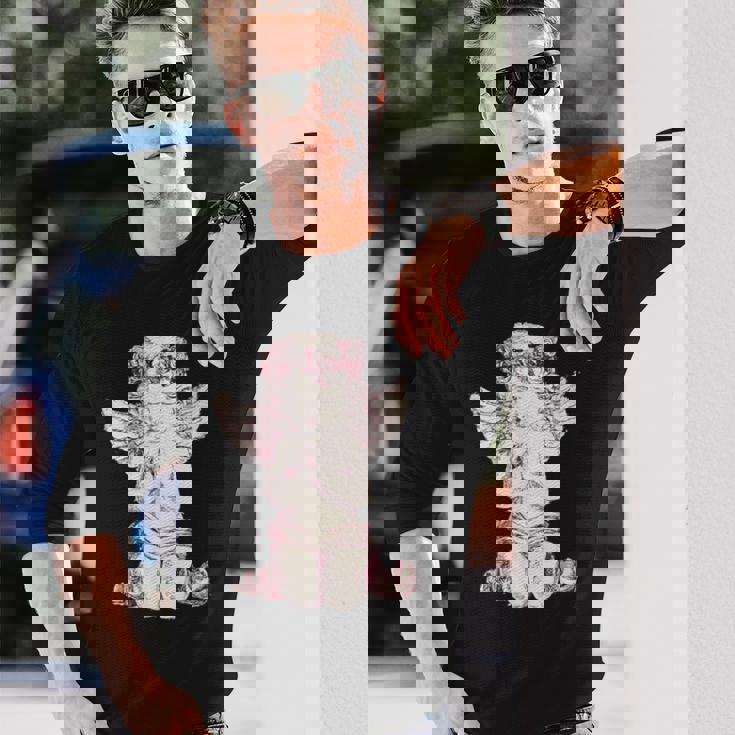 天使の羽を持つ膝の上の美的天使を祈る 長袖Tシャツ 彼への贈り物