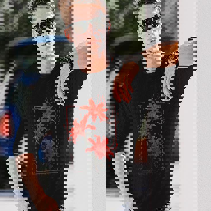 彼岸花 または 曼珠沙華 グランジ 日本の アニメ 美学 長袖Tシャツ 彼への贈り物