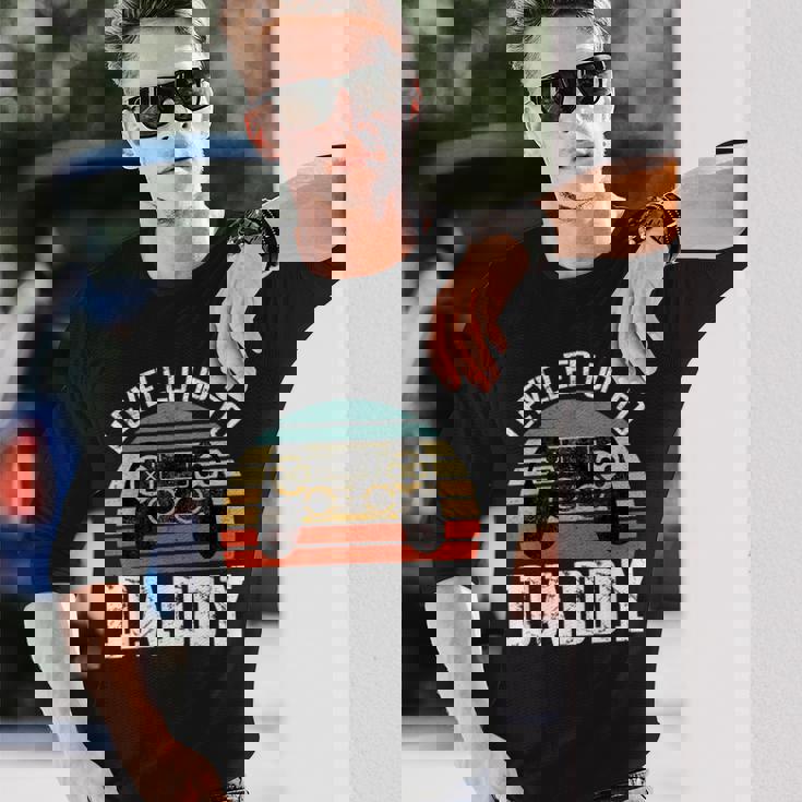 新米パパ 父の日 パパにレベルアップ 長袖Tシャツ 彼への贈り物