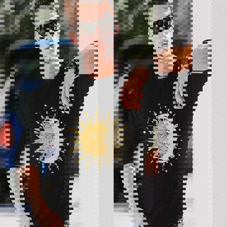 月 太陽 美的 神秘的 長袖Tシャツ 彼への贈り物