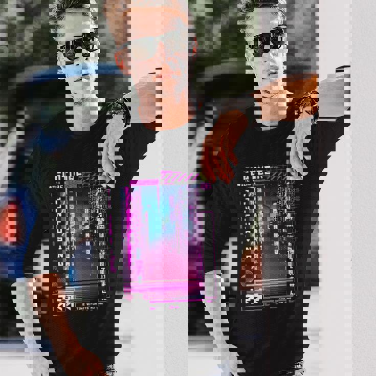 東京サイバーパンク ヴェイパーウェーブ 日本のレトロな雰囲気の美学 長袖Tシャツ 彼への贈り物