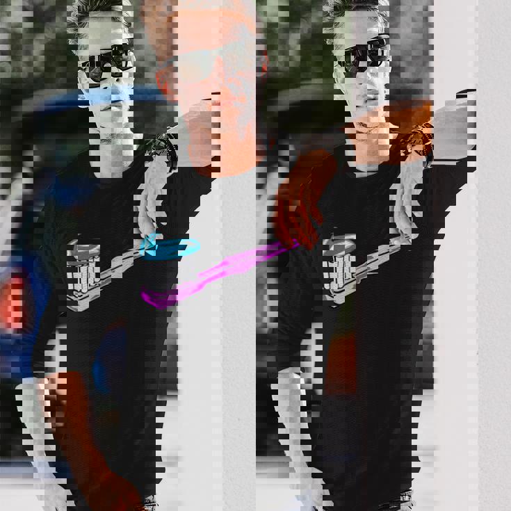 歯磨き粉付きピンク歯ブラシ 長袖Tシャツ 彼への贈り物