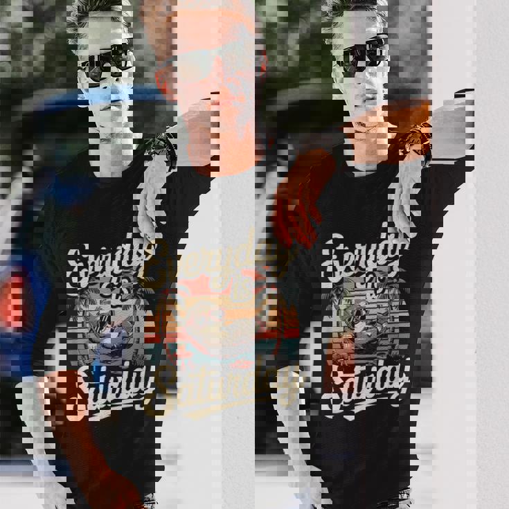 毎日土曜日 長袖Tシャツ 彼への贈り物